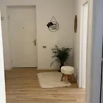 Gados * Tirana